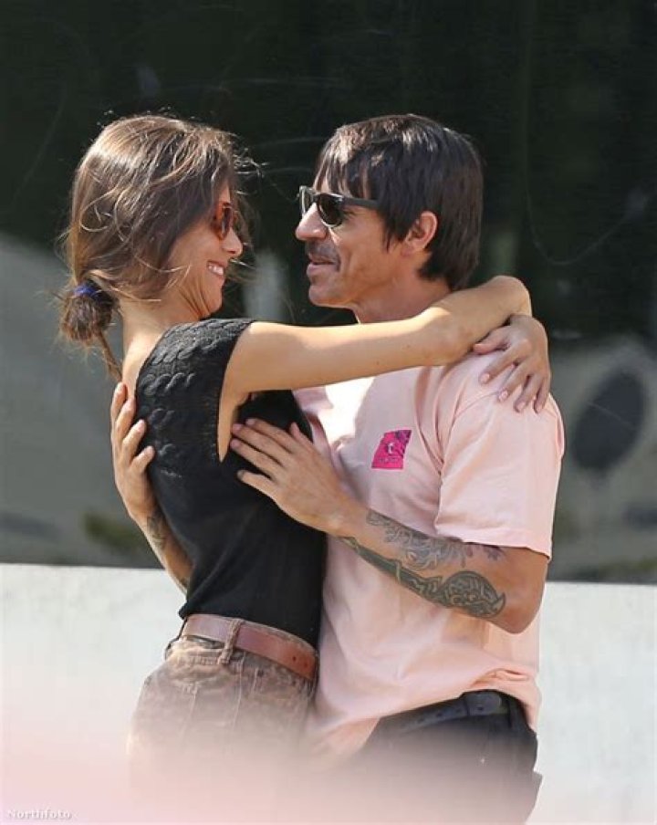 Anthony Kiedis Wife: Unraveling the Personal Side of a Rock Icon