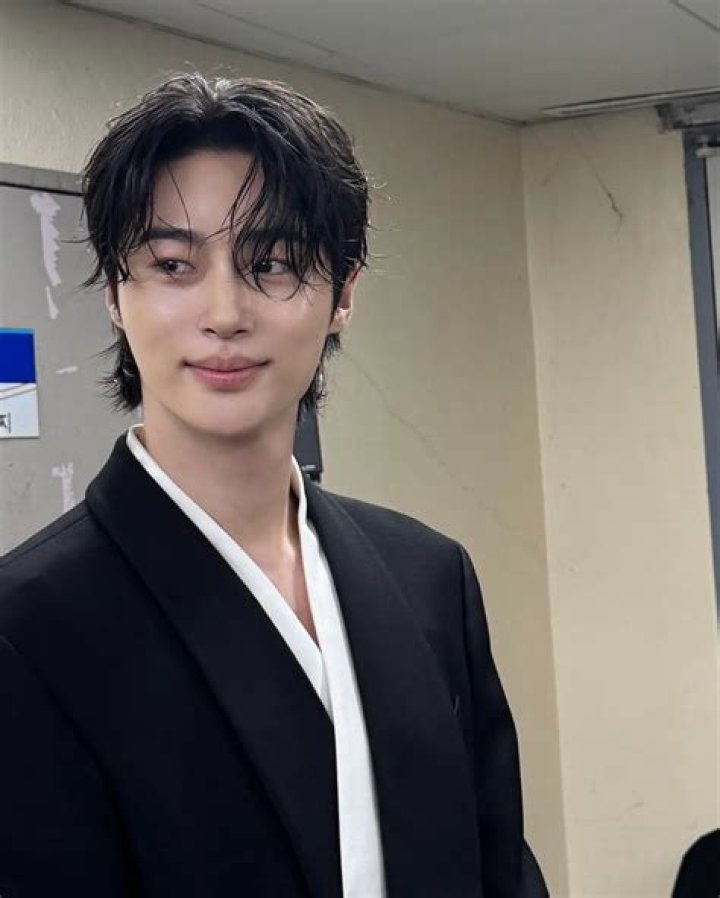 Byeon Woo-Seok Instagram: Tracking a Star's Amazing Rise