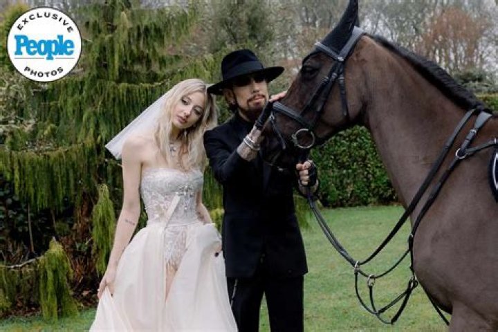 Dave Navarro Spouse: Unpacking His Relationships and Marriages
