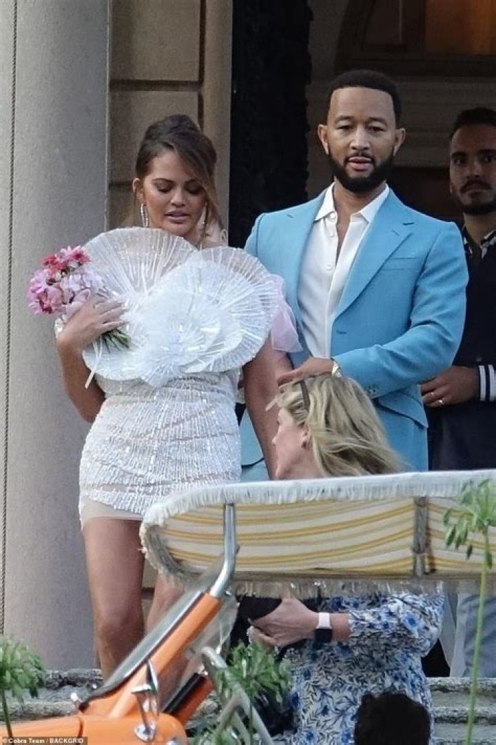 Is Chrissy Teigen Still Sober? A Look at Her Public Conversations