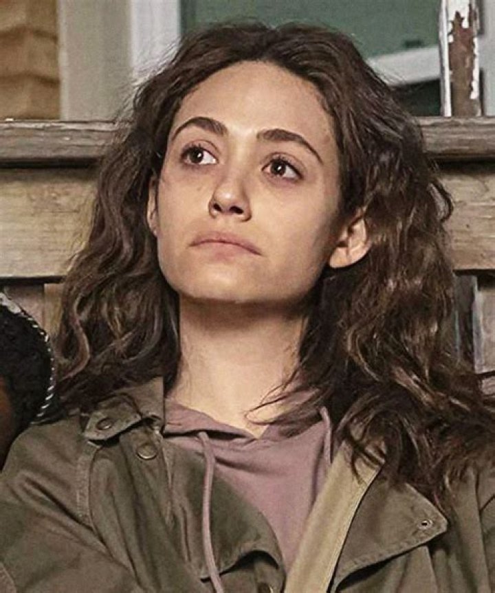 Unpacking Fiona's Struggles: What is Fiona's Problem in Shameless?