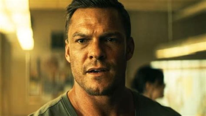 Was Alan Ritchson in the Military? Unpacking the Truth Behind the Roles